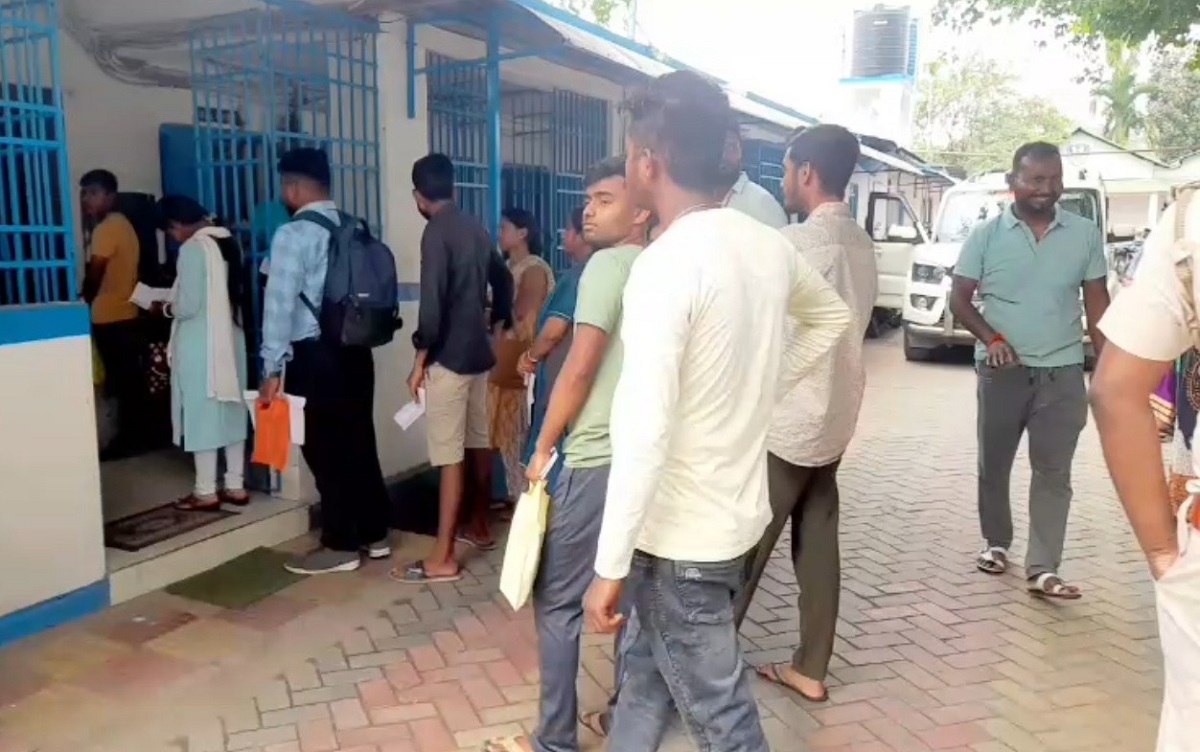 एनजेपी पुलिस ने 51 लोगों को उनके खोये हुए मोबाइल फोन लौटाये 