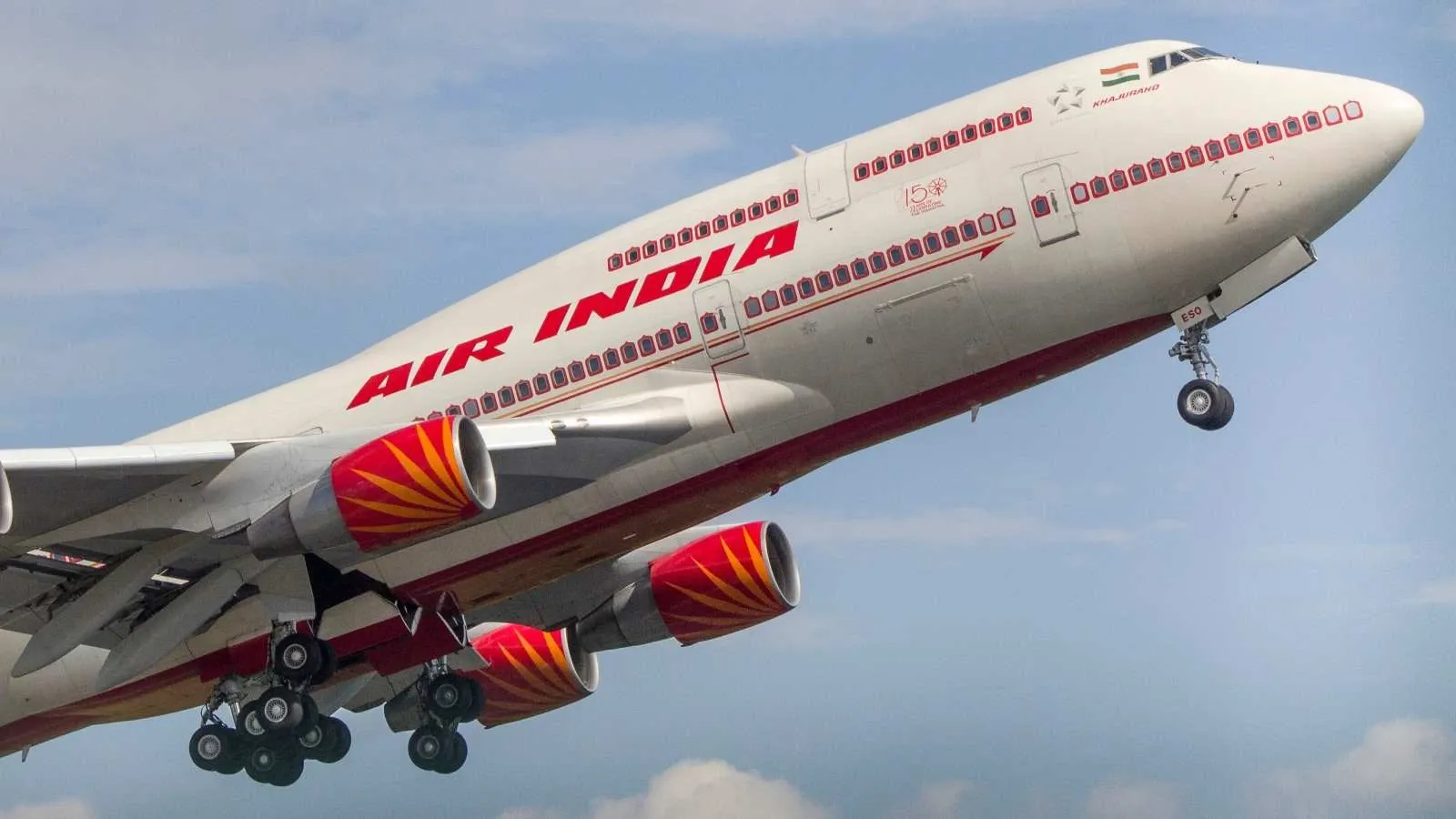 अहमदाबाद दुर्घटना के बाद एयर इंडिया की बुकिंग में 20% की गिरावट