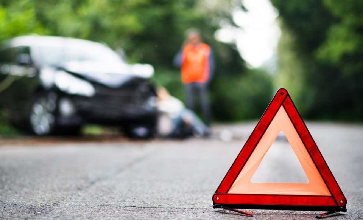 मालदा में दर्दनाक सड़क हादसा, 12 लोग हुए घायल