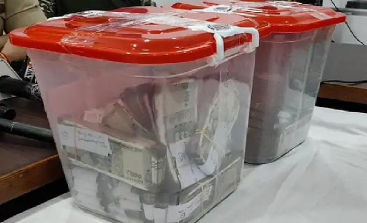 चाईबासा में माओवादियों के ठिकाने से 34.99 लाख रुपये की कैश बरामद