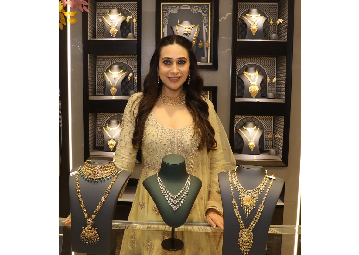 कल्याण ज्वैलर्स ने बॉलीवुड स्टार करिश्मा कपूर द्वारा भव्य लॉन्च के साथ सिवान में अपनी उपस्थिति का विस्तार किया