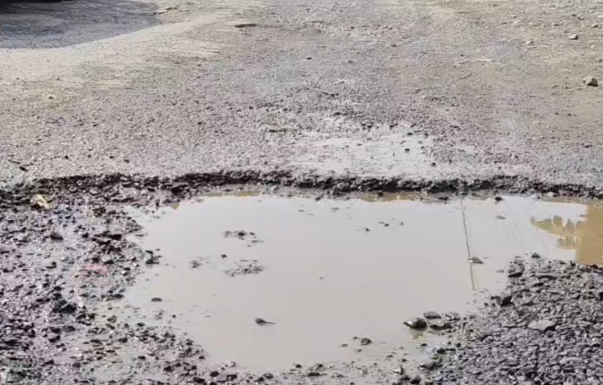 व्यापारियों के आंदोलन की जीत, ₹2.62 करोड़ की लागत से हरिश्चंद्रपुर में सड़क निर्माण कार्य शुरूह रिश्चंद्रपुर